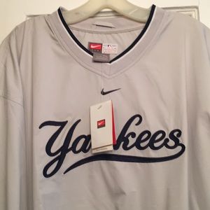 Yankees Pullover NWT